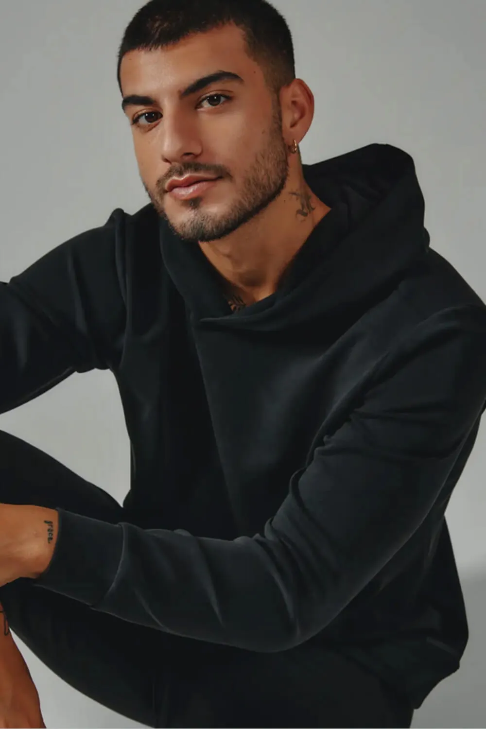 7Diamonds REV Hoodie for Men in Black | STH-8362-BLACK