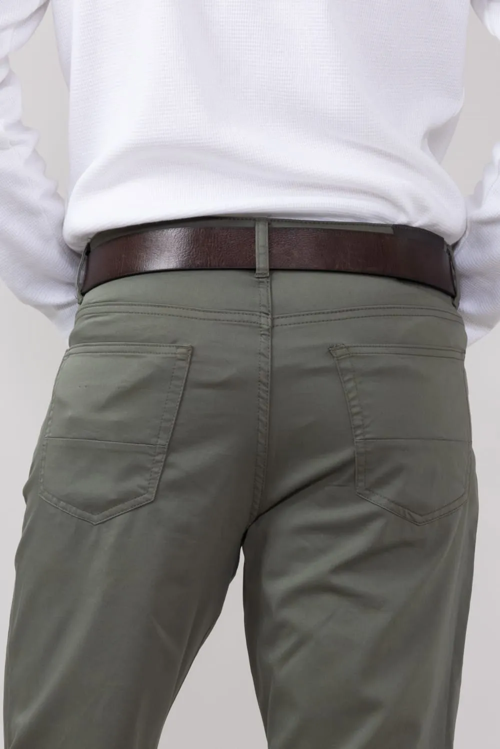 Copper & Oak Air Luxe Pants for Men in Soft Olive | K4F714-SOFTOLIVE
