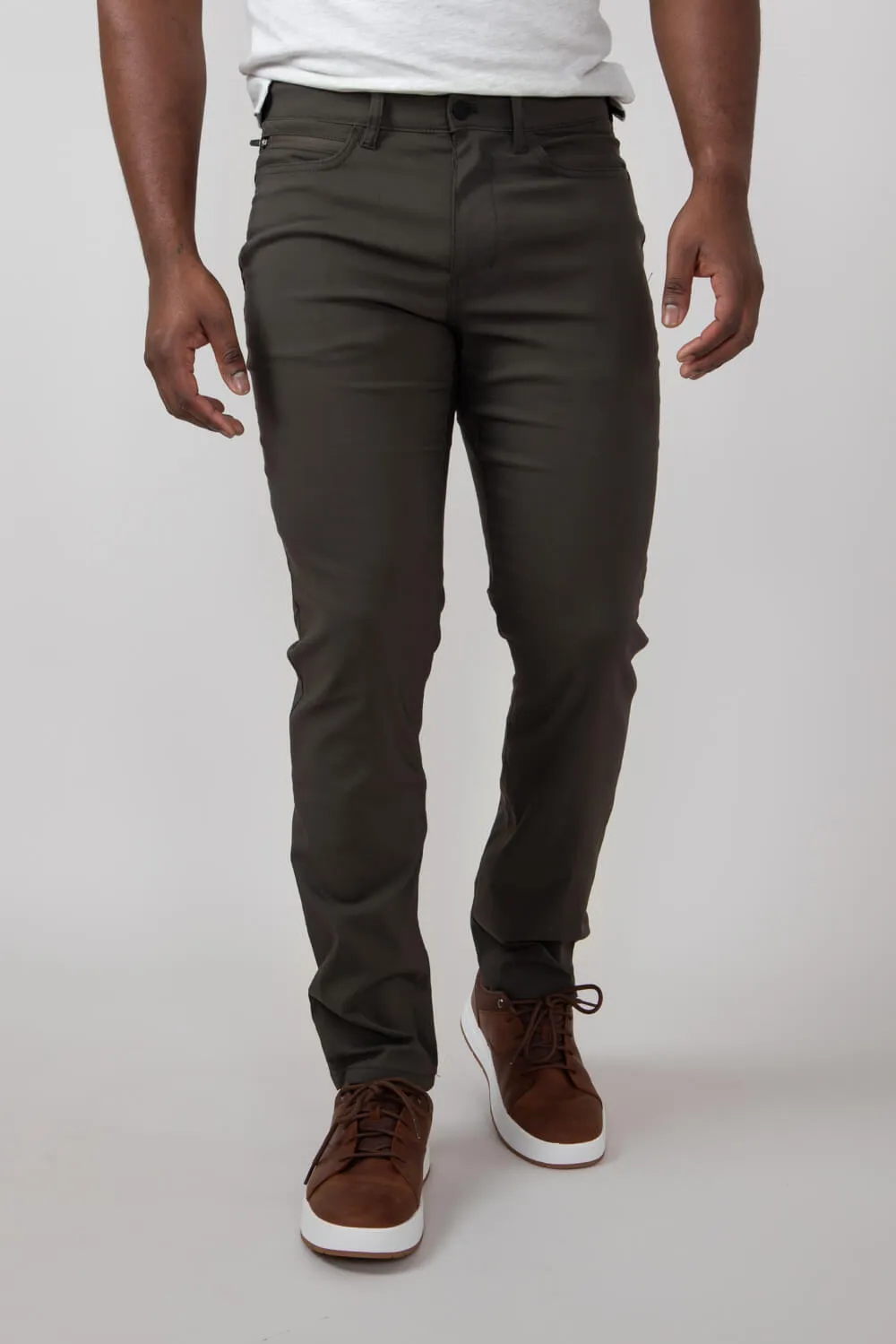 Copper & Oak Momentum Pants for Men in Olive | K2F901-309-OLIVE