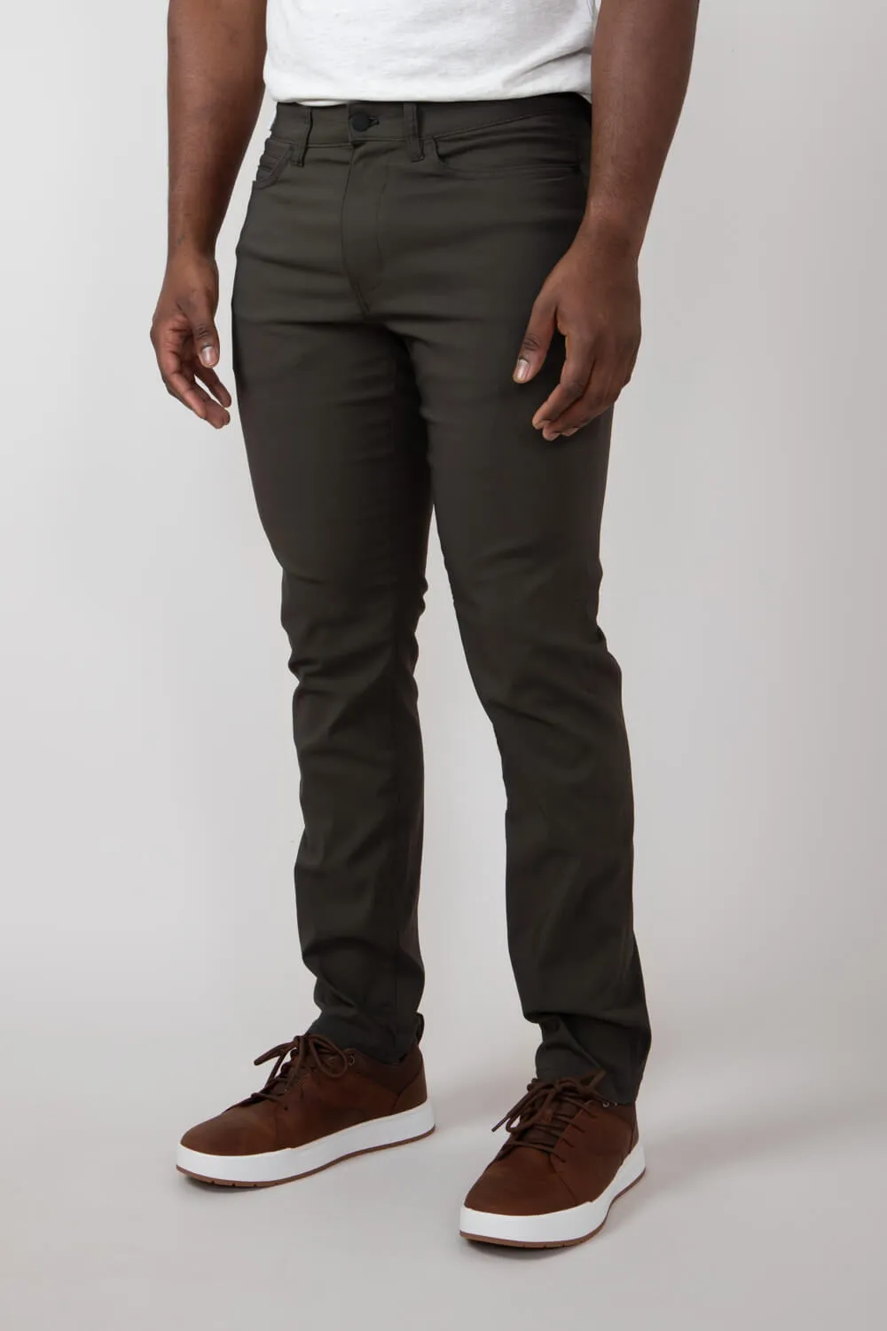 Copper & Oak Momentum Pants for Men in Olive | K2F901-309-OLIVE